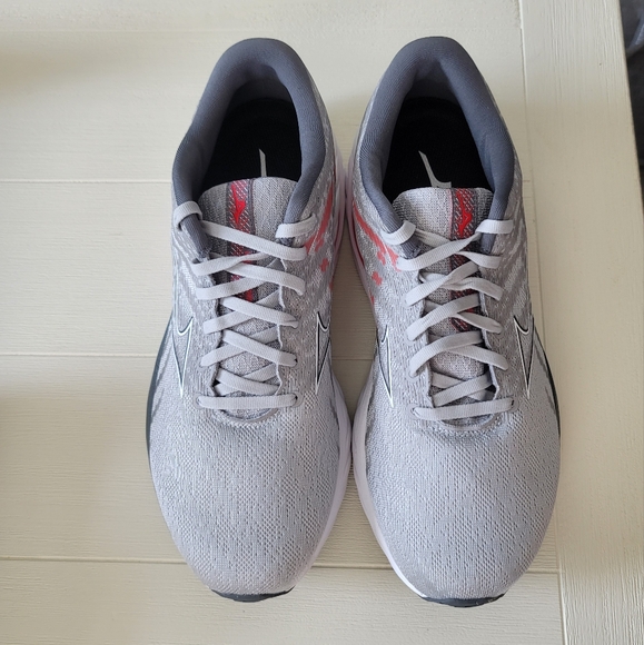 🆕️ Mizuno Wave Inspire 19 Running Shoes - Like New in Harbor Mist / White - Picture 10 of 16